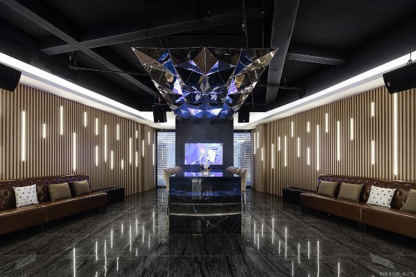 成都河边特色茶馆，养生休闲好去处(成都河边茶馆一条街)