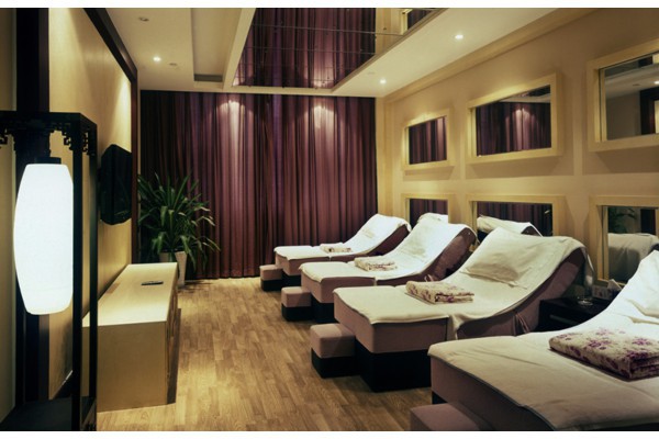 成都泡温泉品茗，养生休闲两不误(成都 泡温泉)